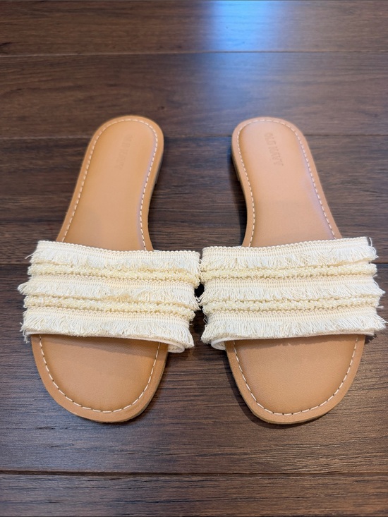 Old Navy Shoes - Old Navy Fringe and Beaded Sandals Size 6.5 - C54-006